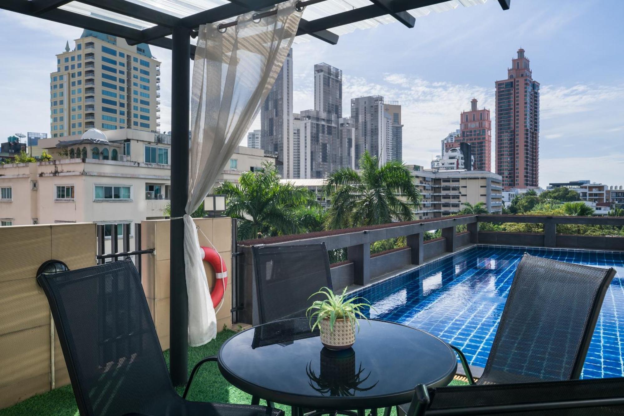 Aspira Suites Sukhumvit 20 Бангкок Экстерьер фото
